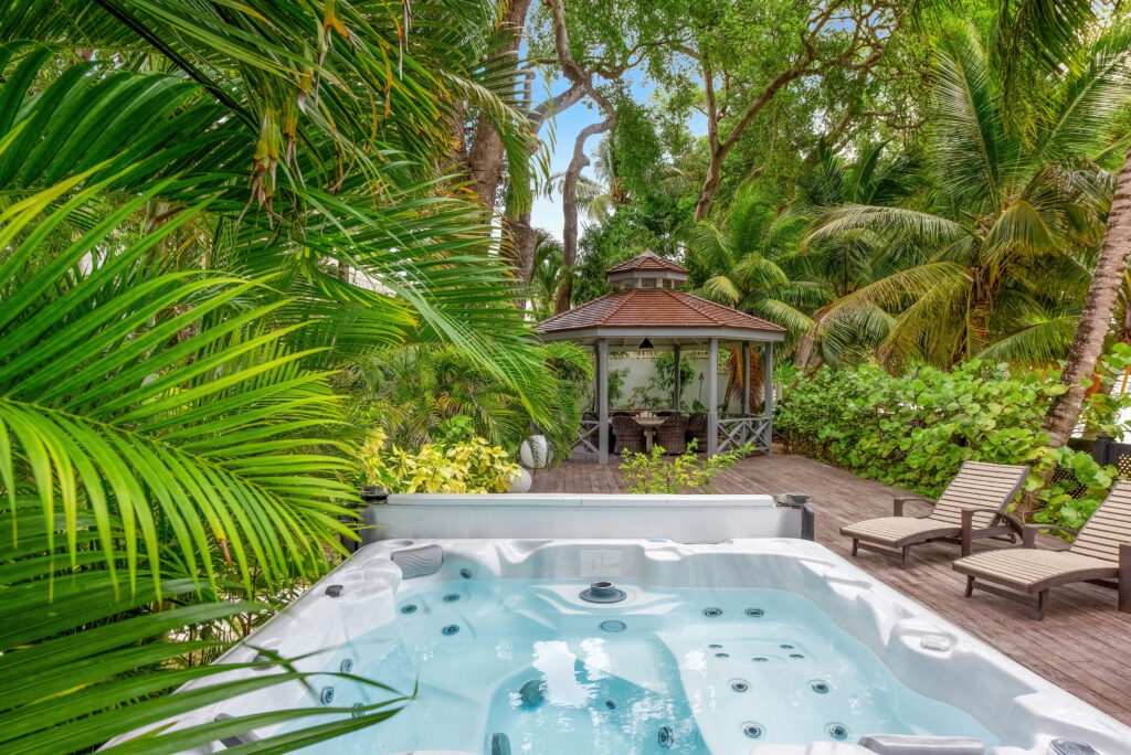 La Lune – Gibbes Beach, St. Peter